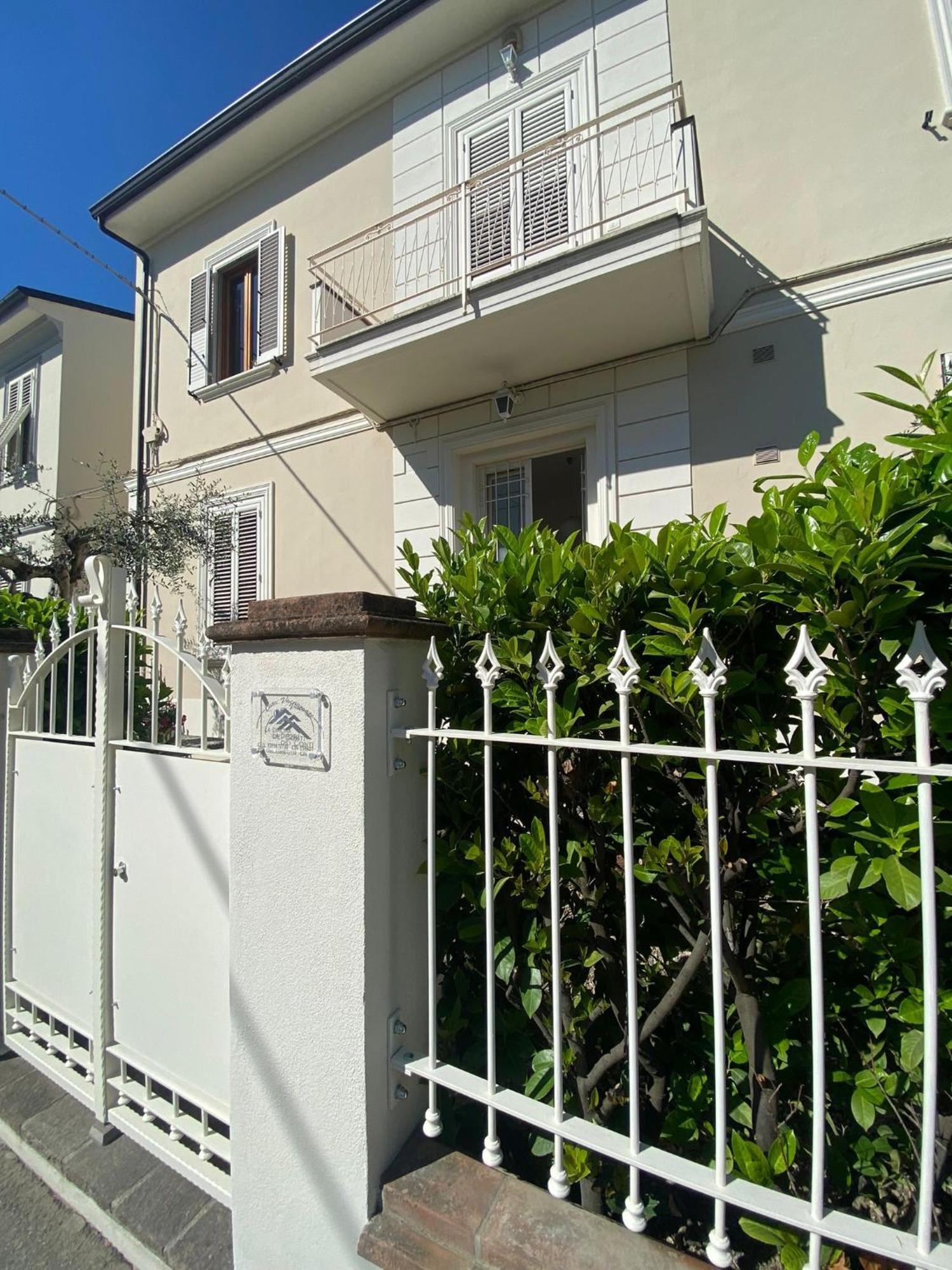 La Dimora Dei Conti Apartment Empoli Bagian luar foto